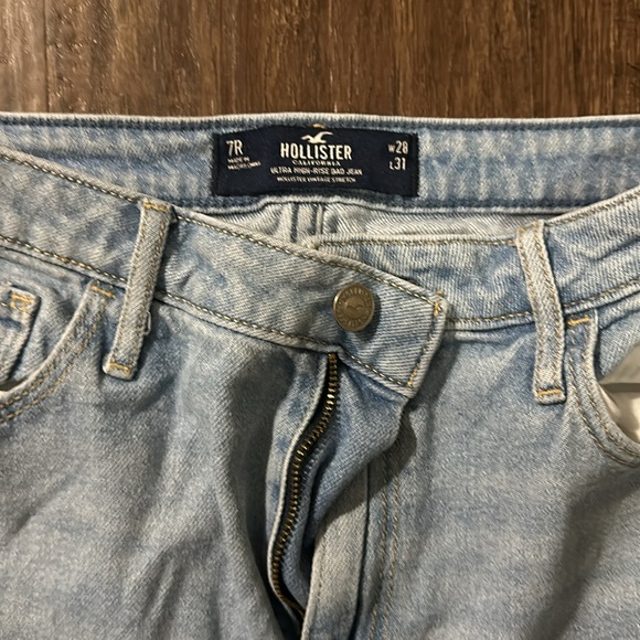 HOLLISTER JEANS!! - Picture 2 of 2